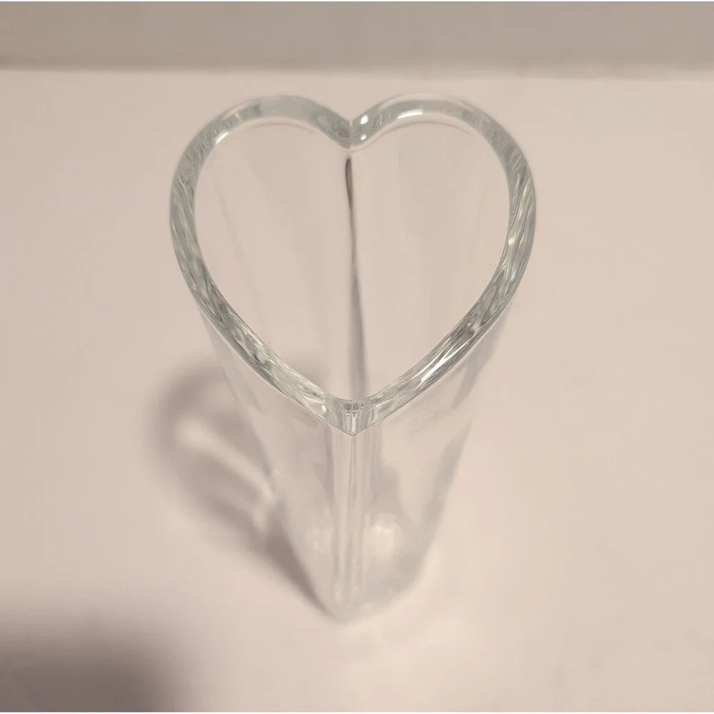 Clear Glass Heart-Shaped Decorative Vase 7in Love & Hearts Glossy Finish